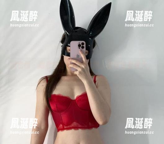 微密圈 - 翻看铁锤姐姐的原图：粗腿也有春天，就是白得耀眼！