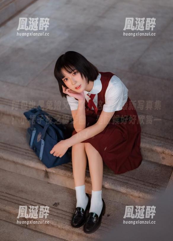 阿包也是兔娘又来了，这次的最新写真集：小裙子夜之钢琴曲，是时候好好欣赏一下了。