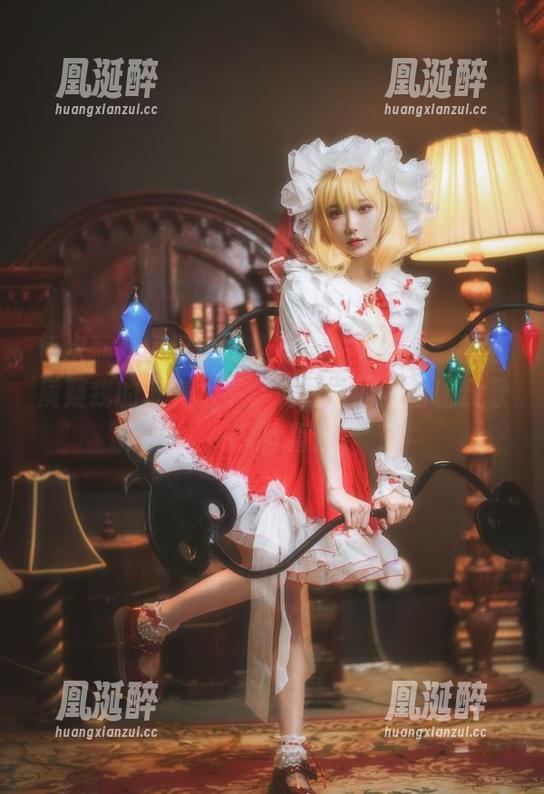 每次翻开阿包也是兔娘的兔兔作品，都会质疑我的审美水平，蹦出来的美图让我意外又欣喜。