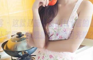 青豆客 – 这就是施忆佳Kitty酱的私拍女仆美图：你想捉住她的目光嘛？