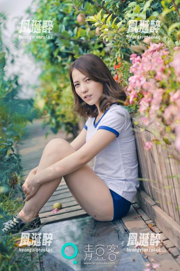 青豆客 - 天使不是都会飞——施忆佳Kitty酱们的写真时刻倒挺逗！