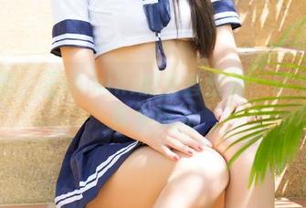 青豆客 – 玉兔miki的全套丝袜：这个兔兔真会玩儿