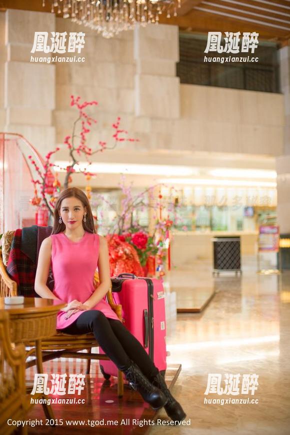 青豆客 - 王婉悠的写真精选：那么多秘密，是时候分享一些了吧？