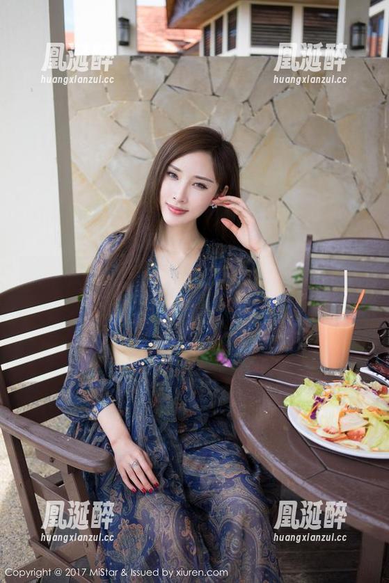 魅妍社 - 今年夏天的泳衣资源：大白兔emma带你一探究竟！