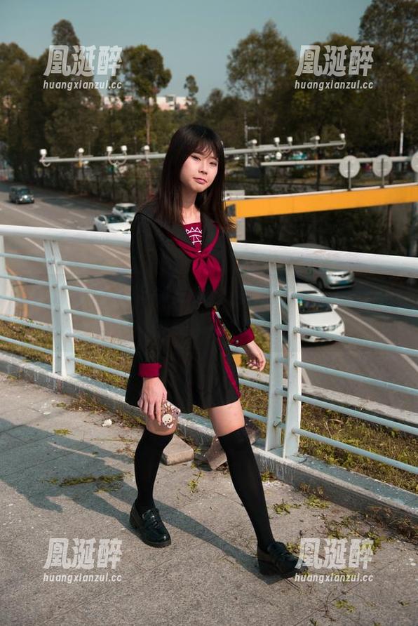 魔镜街拍 - 华都宾果：婷婷的新工作日常和那条粉裙儿