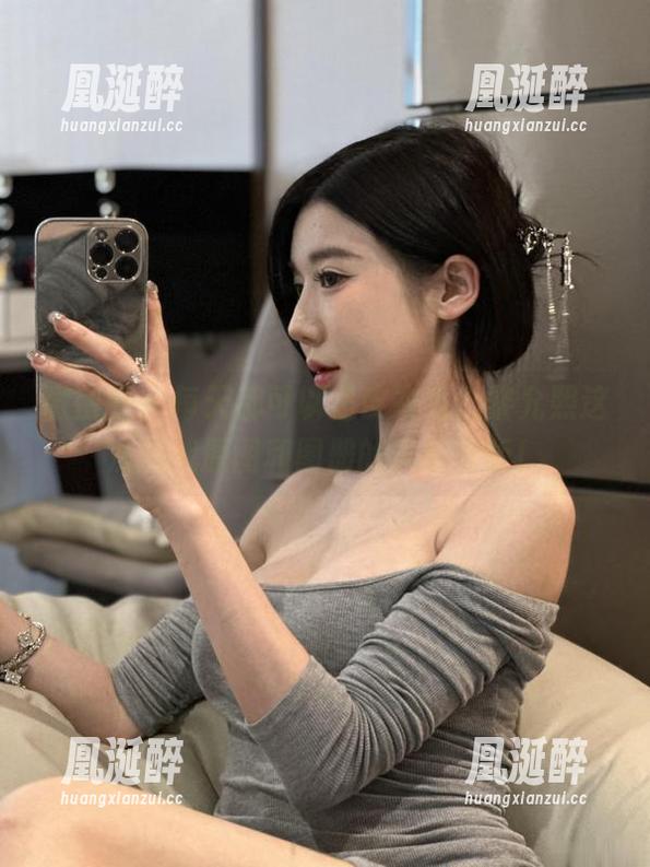 微密圈 - 每天都可以是皮衣秀，黎允熙这次挑战原图和图册的风格差距！